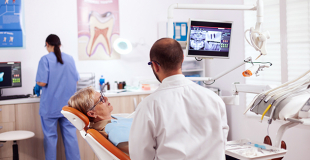 Mutuelle dentaire senior : comment choisir la meilleure ?