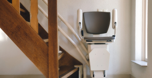 Monte-escalier d'occasion ou reconditionné : conseils, installation, prix et devis 2025 !